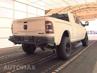 2023 Ram 3500 Limited Extended Crew Cab Medium Bed – miniatura 4