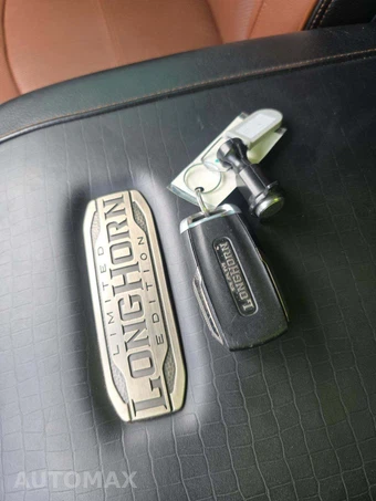 2023 Ram 3500 Limited Longhorn Extended Crew Cab Medium Bed DRW – miniatura 8