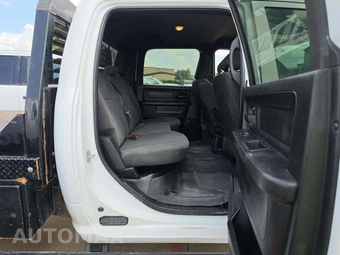 2023 Ram 3500 Tradesman Crew Cab Long Bed - miniatura 16