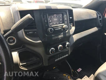 2023 Ram 3500 Tradesman Crew Cab Long Bed - miniatura 11