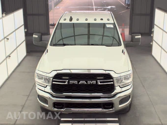 2023 Ram 3500 Tradesman Crew Cab Long Bed - miniatura 2