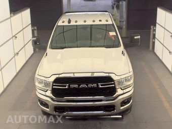 2023 Ram 3500 Tradesman Crew Cab Long Bed - miniatura 2