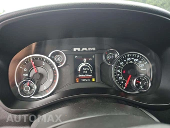 2023 Ram 3500 Tradesman Crew Cab Long Bed - miniatura 9