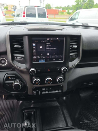 2023 Ram 3500 Tradesman Crew Cab Long Bed - miniatura 10