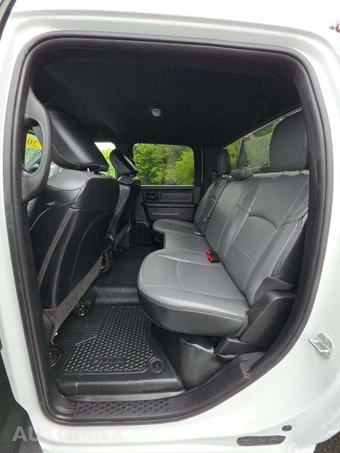 2023 Ram 3500 Tradesman Crew Cab Long Bed - miniatura 13
