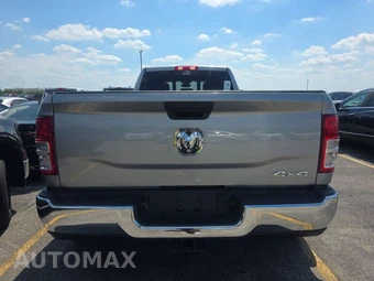 2023 Ram 3500 Tradesman Crew Cab Long Bed DRW – miniatura 5