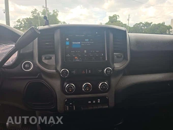 2023 Ram 3500 Tradesman Crew Cab Long Bed DRW – miniatura 10