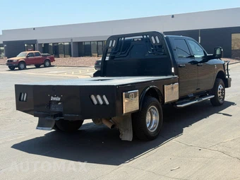 2023 Ram 3500 Tradesman Crew Cab Long Bed DRW - miniatura 6