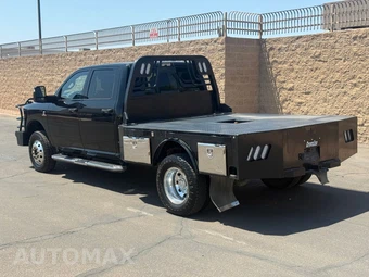 2023 Ram 3500 Tradesman Crew Cab Long Bed DRW - miniatura 8