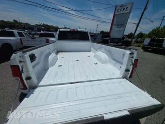 2023 Ram 3500 Tradesman Crew Cab Long Bed DRW - miniatura 14