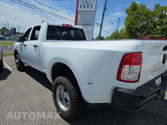 2023 Ram 3500 Tradesman Crew Cab Long Bed DRW - miniatura 2