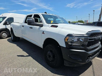 2023 Ram 3500 Tradesman Crew Cab Long Bed DRW - miniatura 4