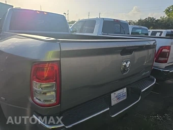 2023 Ram 3500 Tradesman Crew Cab Long Bed DRW - miniatura 5