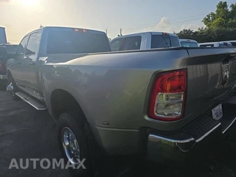 2023 Ram 3500 Tradesman Crew Cab Long Bed DRW - miniatura 6