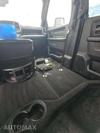 2023 Ram 3500 Tradesman Crew Cab Long Bed DRW - miniatura 26