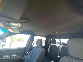 2023 Ram 3500 Tradesman Crew Cab Long Bed DRW - miniatura 11
