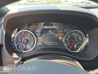 2023 Ram 3500 Tradesman Crew Cab Medium Bed – miniatura 9