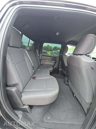 2023 Ram 3500 Tradesman Crew Cab Medium Bed - miniatura 13
