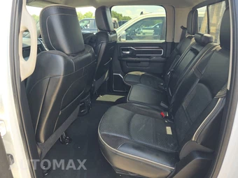 2023 Ram 4500 Cab Chassis Laramie Crew Cab DRW - miniatura 13