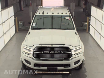 2023 Ram 4500 Cab Chassis Laramie Crew Cab DRW - miniatura 2