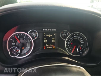 2023 Ram 5500 Cab Chassis Tradesman Crew Cab DRW – miniatura 12