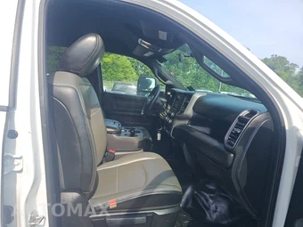 2023 Ram 5500 Cab Chassis Tradesman Crew Cab DRW – miniatura 8
