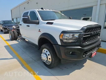 2023 Ram 5500 Cab Chassis Tradesman Crew Cab DRW - miniatura 3