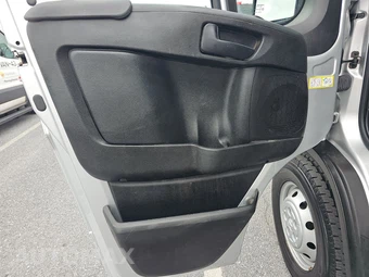 2023 Ram ProMaster 1500 Cargo Van High Roof 136.0" WB - miniatura 9