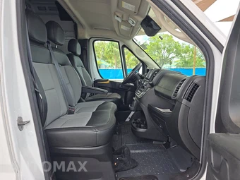 2023 Ram ProMaster 2500 Cargo Van High Roof 159.0" WB - miniatura 8