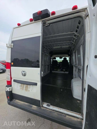 2023 Ram ProMaster 2500 Cargo Van High Roof 159.0" WB - miniatura 11