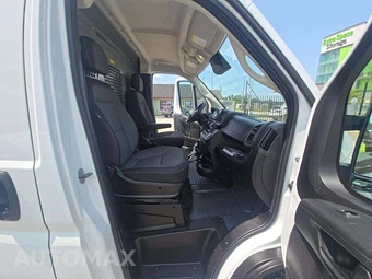 2023 Ram ProMaster 2500 Cargo Van Low Roof 136.0" WB - miniatura 17