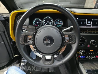 2023 Rolls-Royce Cullinan Black Badge – miniatura 10