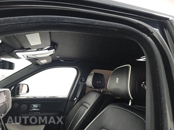 2023 Rolls-Royce Cullinan Black Badge – miniatura 14