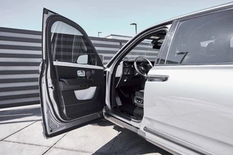 2023 Rolls-Royce Cullinan - miniatura 33
