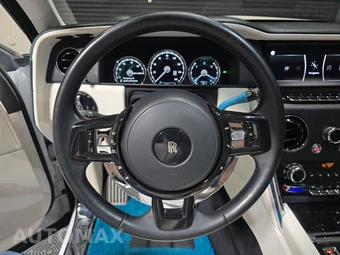 2023 Rolls-Royce Cullinan – miniatura 10