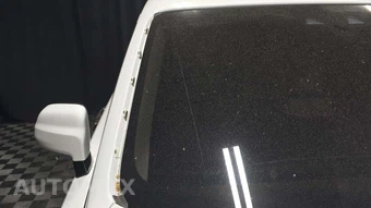 2023 Rolls-Royce Cullinan – miniatura 21