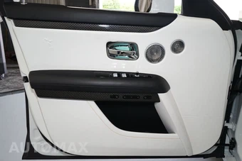 2023 Rolls-Royce Ghost Black Badge – miniatura 31