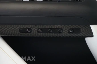 2023 Rolls-Royce Ghost Black Badge – miniatura 35