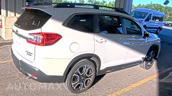 2023 Subaru Ascent Limited - miniatura 4
