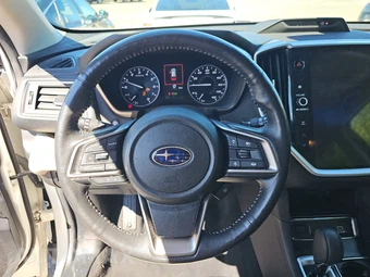 2023 Subaru Ascent Limited - miniatura 10