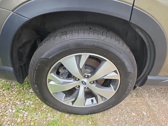 2023 Subaru Ascent Premium - miniatura 10