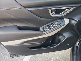 2023 Subaru Forester Limited - miniatura 9