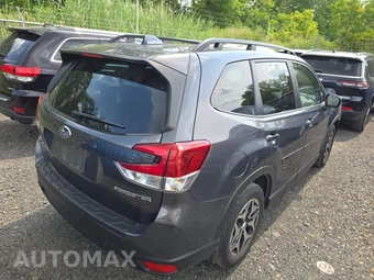2023 Subaru Forester Premium - miniatura 4