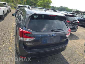2023 Subaru Forester Premium - miniatura 5