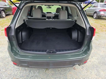 2023 Subaru Forester Premium - miniatura 11