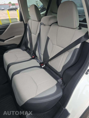2023 Subaru Forester Premium - miniatura 13