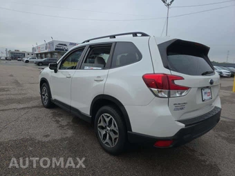 2023 Subaru Forester Premium - miniatura 2