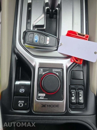 2023 Subaru Forester Premium - miniatura 8
