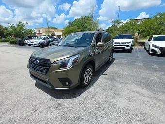 2023 Subaru Forester Premium