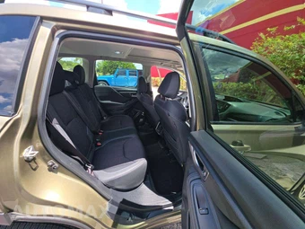 2023 Subaru Forester Premium - miniatura 13